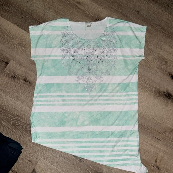 Chicos asymmetrical top - Picture 1 of 4